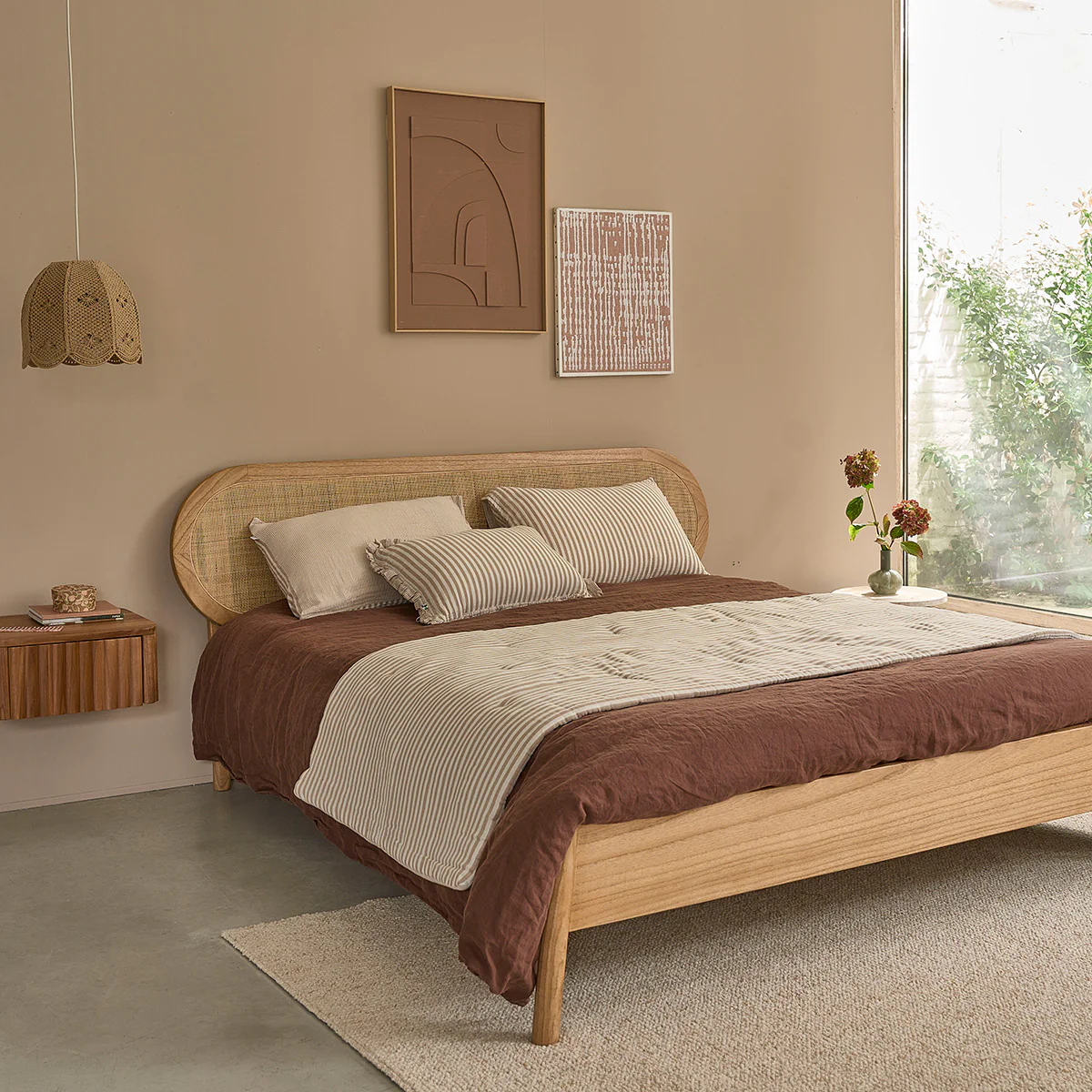 Letto in legno mindi massello e midollino da 160 cm con rete - Image 3