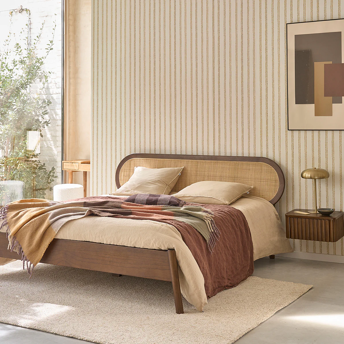 Letto in legno di mindi e midollino con finitura in noce da 160 cm con rete - Image 3