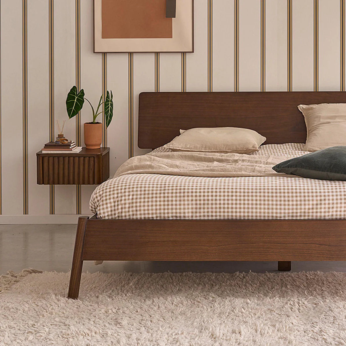 Letto in legno mindi con finitura in noce da 180 cm con rete - Image 6