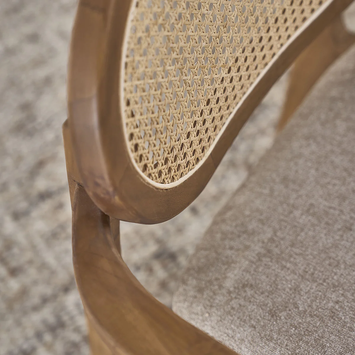 Poltrona in teak massello, cannage e tessuto grigio-beige - Image 5