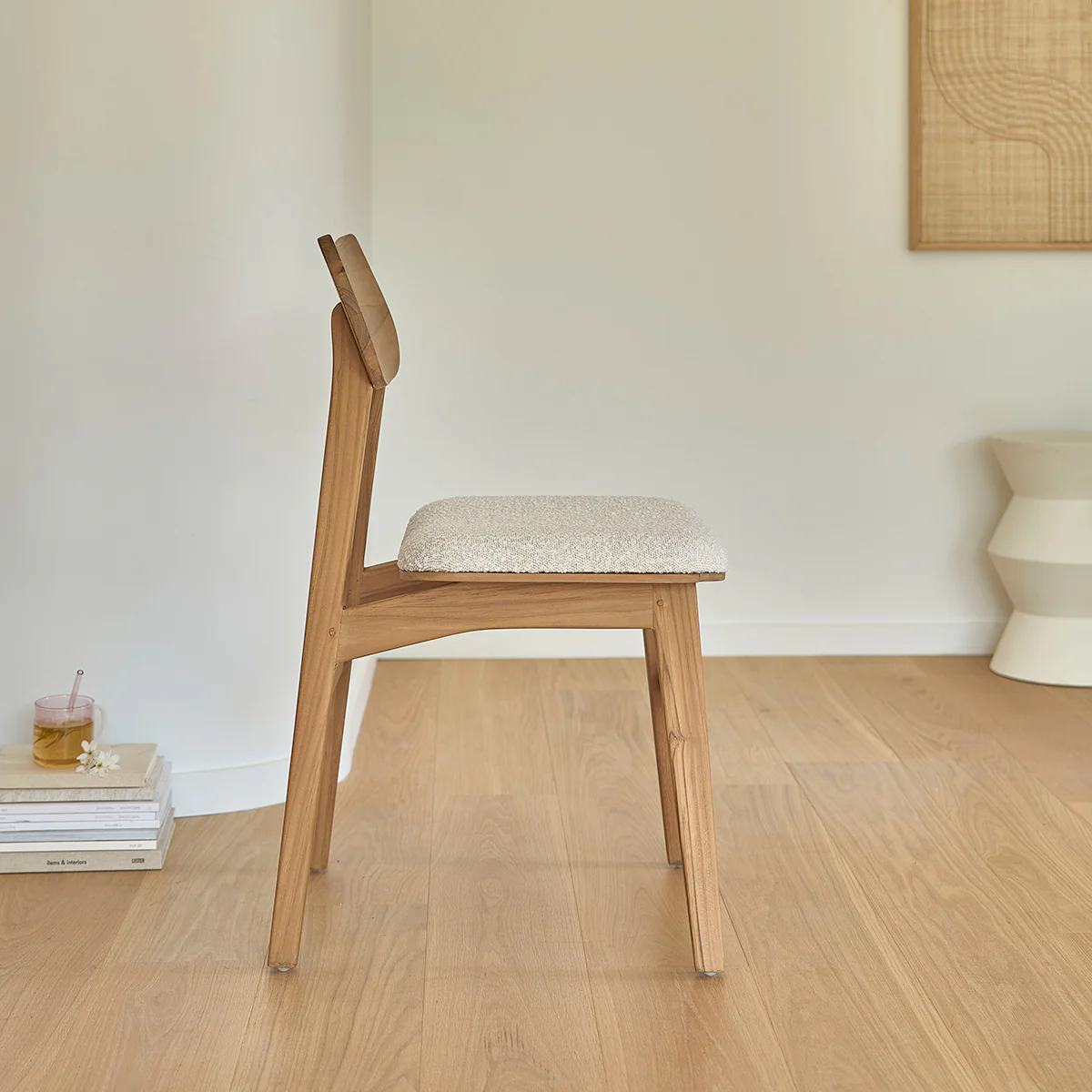 Set di 2 sedie in teak massello con seduta bouclé - Image 4