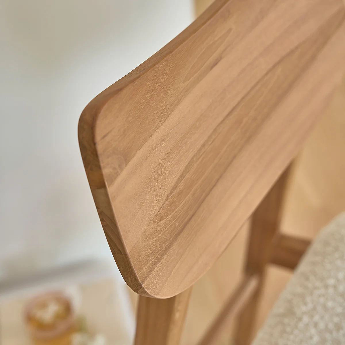 Set di 2 sedie in teak massello con seduta bouclé - Image 5