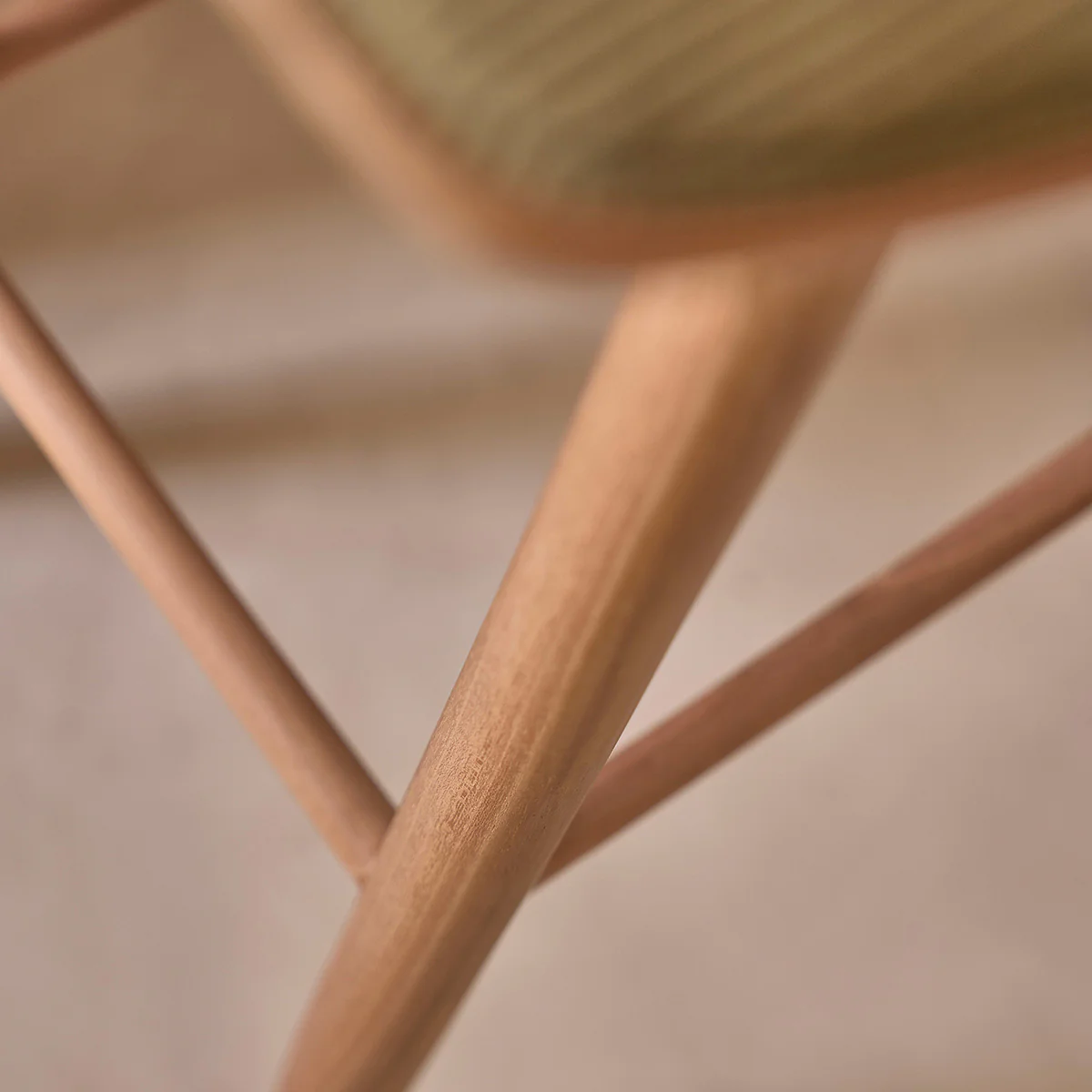 Sgabello da bar in teak massello con seduta in velluto a coste 65 cm - Image 8