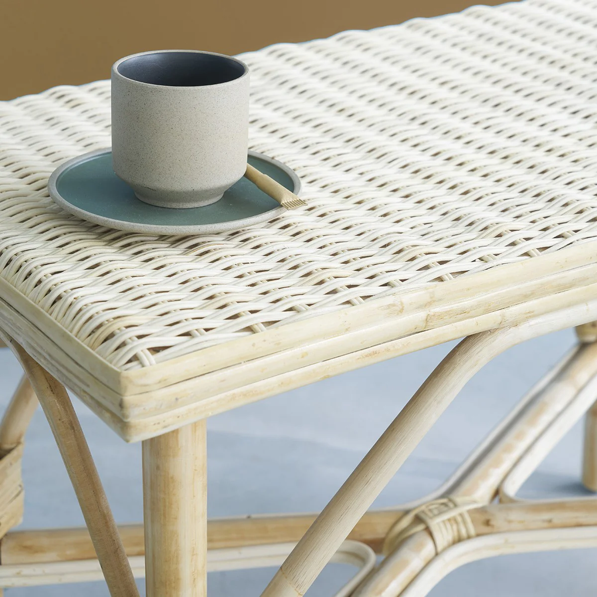 Tavolino in rattan naturale - Image 3